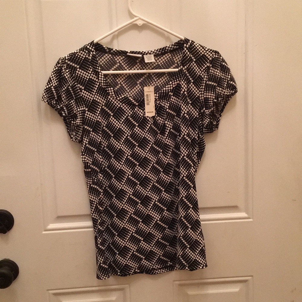Black and white top